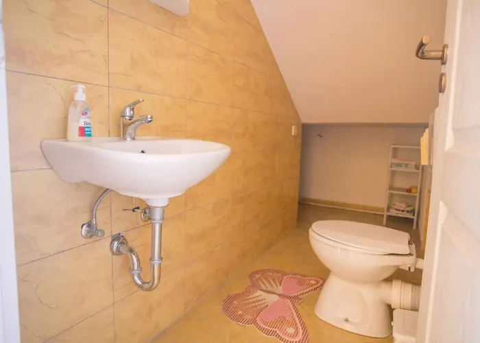 Дом отдыха In Pore With Swimming Pool