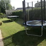 Будинок відпочинку In Pore With Swimming Pool